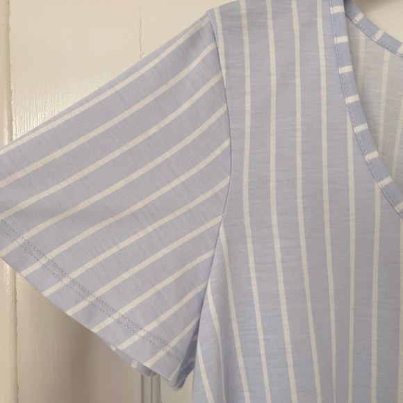 Juniors SO Blue & White Striped Crop Tie Waist - Picture 6 of 7